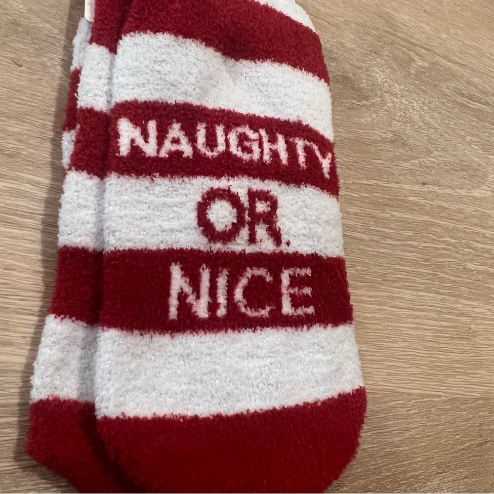 Air plus aloe infused socks comfy cozy Christmas gift size 5-11